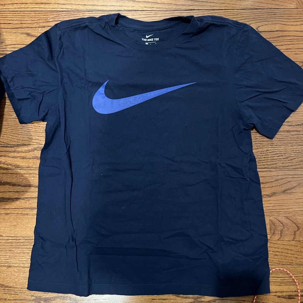Nike Men's Navy Blue T-Shirt L nike shirt